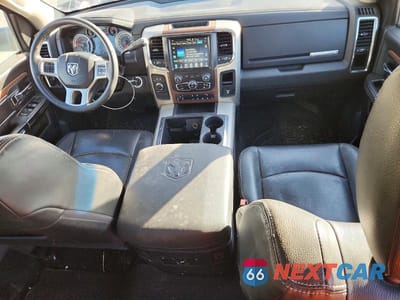 Zdjęcie 8 z 11 samochodu: 2015 RAM 3500 LARAMIE VIN:3C63R3JJXFG580087 - miniatura