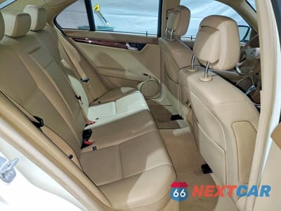 Zdjęcie 10 z 11 samochodu: 2008 MERCEDES-BENZ C 300 4MATIC VIN:WDDGF81X48F123807 - miniatura