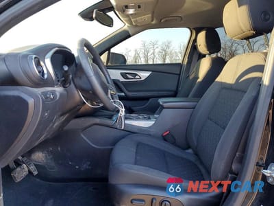 Zdjęcie 7 z 12 samochodu: 2022 CHEVROLET BLAZER 2LT VIN:3GNKBHR41NS123532 - miniatura