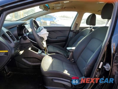 Zdjęcie 7 z 13 samochodu: 2015 KIA FORTE LX VIN:KNAFX4A69F5354480 - miniatura