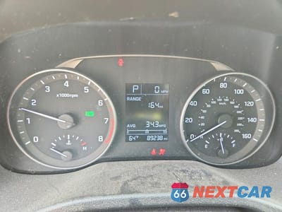 Zdjęcie 9 z 12 samochodu: 2017 HYUNDAI ELANTRA SE VIN:5NPD84LF9HH117382 - miniatura