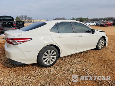 Trzecie zdjęcie samochodu z tyłu: 2018 TOYOTA CAMRY L VIN:JTNB11HK3J3029991 - miniatura