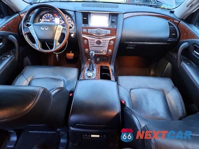 Zdjęcie 8 z 12 samochodu: 2019 INFINITI QX80 LUXE VIN:JN8AZ2NE8K9227918 - miniatura