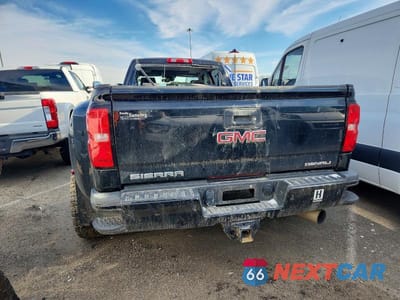 Zdjęcie 6 z 11 samochodu: 2018 GMC SIERRA K3500 DENALI VIN:1GT42YEY4JF224296 - miniatura