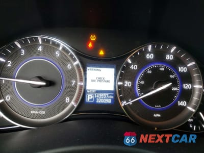 Zdjęcie 9 z 13 samochodu: 2016 INFINITI QX80 VIN:JN8AZ2NE5G9120154 - miniatura