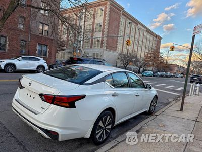Czwarte zdjęcie samochodu z boku: 2022 NISSAN ALTIMA SV VIN:1N4BL4DW5NN345823 - miniatura