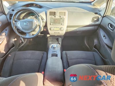 Zdjęcie 8 z 13 samochodu: 2015 NISSAN LEAF S VIN:1N4AZ0CP6FC334016 - miniatura