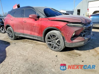 Czwarte zdjęcie samochodu z boku: 2023 CHEVROLET BLAZER RS VIN:3GNKBERS2PS183013 - miniatura