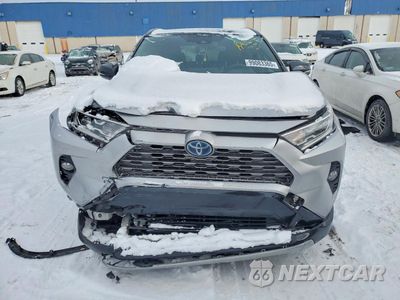 Piąte zdjęcie samochodu w środku: 2020 TOYOTA RAV4 XSE VIN:JTMEWRFV2LJ039988 - miniatura