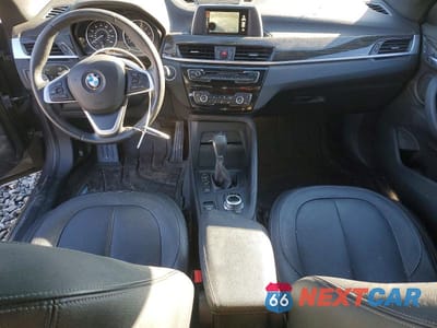 Zdjęcie 8 z 13 samochodu: 2017 BMW X1 XDRIVE28I VIN:WBXHT3Z31H4A54314 - miniatura