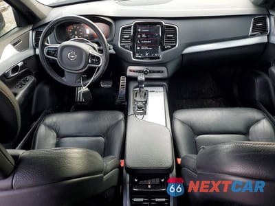 Zdjęcie 8 z 12 samochodu: 2018 VOLVO XC90 T6 VIN:YV4A22PK2J1358033 - miniatura