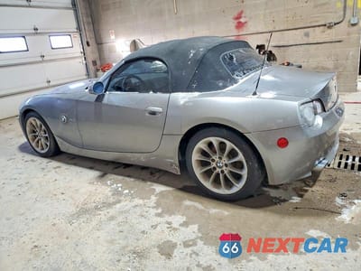 Drugie zdjęcie samochodu z przodu: 2004 BMW Z4 2.5 VIN:4USBT33554LR68134 - miniatura