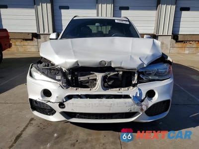 Piąte zdjęcie samochodu w środku: 2014 BMW X5 XDRIVE50I VIN:5UXKR6C53E0C03336 - miniatura