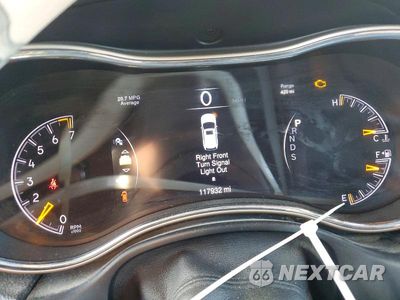 Zdjęcie 9 z 13 samochodu: 2014 JEEP GRAND CHEROKEE LAREDO VIN:1C4RJFAG3EC584399 - miniatura