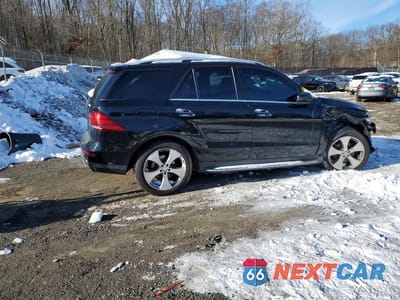 Trzecie zdjęcie samochodu z tyłu: 2017 MERCEDES-BENZ GLE 350 4MATIC VIN:4JGDA5HB4HA846411 - miniatura