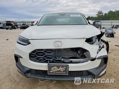 Piąte zdjęcie samochodu w środku: 2026 HONDA HR-V LX VIN:3CZRZ1H33TM701743 - miniatura