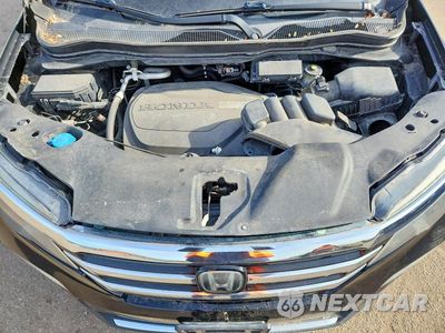 Zdjęcie 12 z 12 samochodu: 2017 HONDA PILOT TOURING VIN:5FNYF6H98HB061245 - miniatura