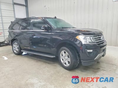 Czwarte zdjęcie samochodu z boku: 2019 FORD EXPEDITION XLT VIN:1FMJU1HT0KEA69060 - miniatura
