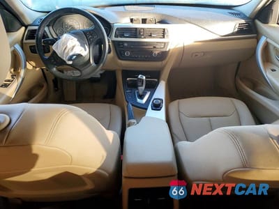 Zdjęcie 8 z 12 samochodu: 2014 BMW 320 I VIN:WBA3B1G53ENS77781 - miniatura