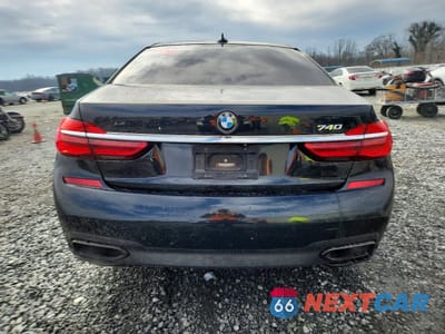 Zdjęcie 6 z 12 samochodu: 2017 BMW 740 I VIN:WBA7E2C33HG741003 - miniatura