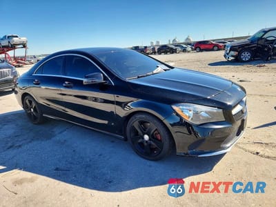 Czwarte zdjęcie samochodu z boku: 2018 MERCEDES-BENZ CLA 250 4MATIC VIN:WDDSJ4GB2JN513278 - miniatura