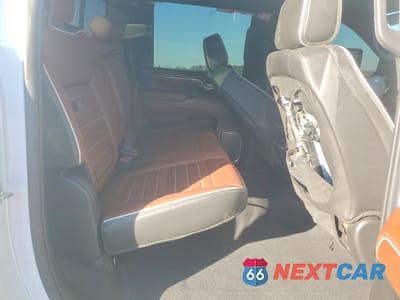 Zdjęcie 10 z 13 samochodu: 2024 GMC SIERRA K2500 DENALI ULTIMATE VIN:1GT49XEY0RF111138 - miniatura