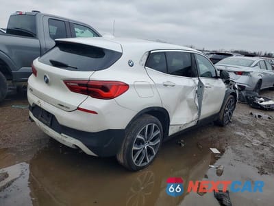 Trzecie zdjęcie samochodu z tyłu: 2018 BMW X2 XDRIVE28I VIN:WBXYJ5C38JEF80482 - miniatura