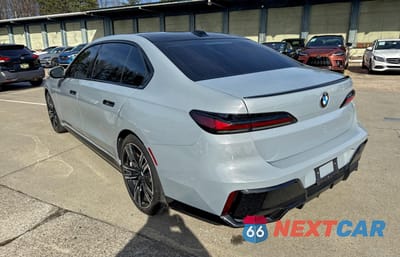 Trzecie zdjęcie samochodu z tyłu: 2023 BMW 740 I VIN:WBA23EH00PCM28450 - miniatura