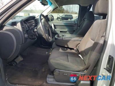 Zdjęcie 7 z 13 samochodu: 2013 CHEVROLET SILVERADO K1500 LT VIN:1GCRKSE75DZ275707 - miniatura