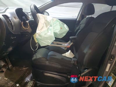 Zdjęcie 7 z 13 samochodu: 2015 KIA SPORTAGE LX VIN:KNDPBCAC2F7786080 - miniatura