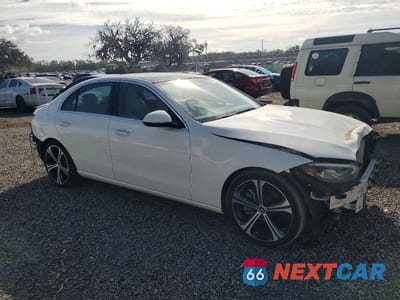 Czwarte zdjęcie samochodu z boku: 2024 MERCEDES-BENZ C 300 VIN:W1KAF4GB0RR170780 - miniatura