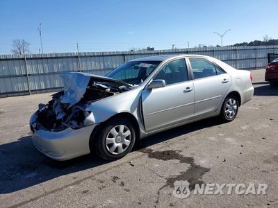 2004 TOYOTA CAMRY LE 4T1BE32K44U299447 - główne zdjęcie licytacji z USA - miniatura
