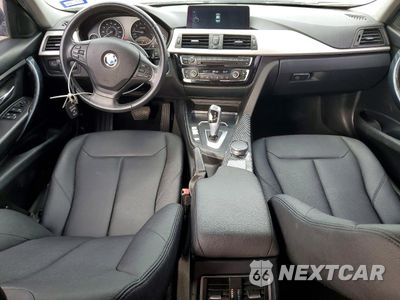 Zdjęcie 8 z 12 samochodu: 2017 BMW 320 XI VIN:WBA8E5G34HNU45371 - miniatura