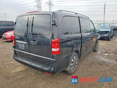 Trzecie zdjęcie samochodu z tyłu: 2023 MERCEDES-BENZ METRIS VIN:W1WV0FEY2P4295830 - miniatura