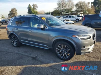 Czwarte zdjęcie samochodu z boku: 2018 VOLVO XC90 T6 VIN:YV4A22PK8J1391165 - miniatura