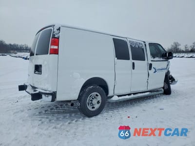 Trzecie zdjęcie samochodu z tyłu: 2022 CHEVROLET EXPRESS 2500 UTILITY / SERVICE VAN VIN:1GCWGAFP3N1224171 - miniatura
