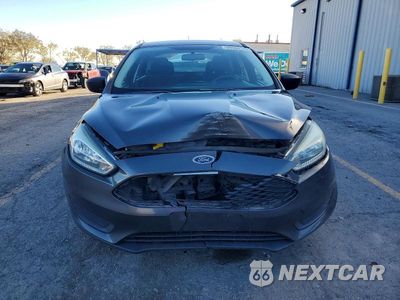 Piąte zdjęcie samochodu w środku: 2016 FORD FOCUS S VIN:1FADP3E28GL247175 - miniatura