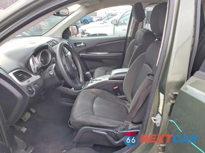 Zdjęcie 7 z 12 samochodu: 2019 DODGE JOURNEY SE VIN:3C4PDCAB3KT744251 - miniatura
