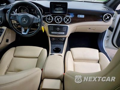 Zdjęcie 8 z 12 samochodu: 2017 MERCEDES-BENZ CLA 250 4MATIC VIN:WDDSJ4GB3HN424412 - miniatura