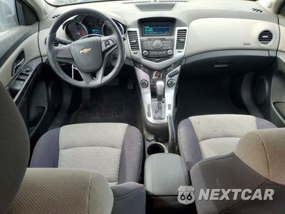 Zdjęcie 8 z 12 samochodu: 2014 CHEVROLET CRUZE LS VIN:1G1PA5SG4E7371673 - miniatura