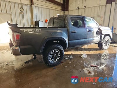 Trzecie zdjęcie samochodu z tyłu: 2023 TOYOTA TACOMA TRD OFF-ROAD VIN:3TMCZ5AN6PM540809 - miniatura