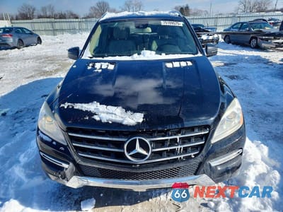 Piąte zdjęcie samochodu w środku: 2014 MERCEDES-BENZ ML 350 4MATIC VIN:4JGDA5HB0EA267895 - miniatura