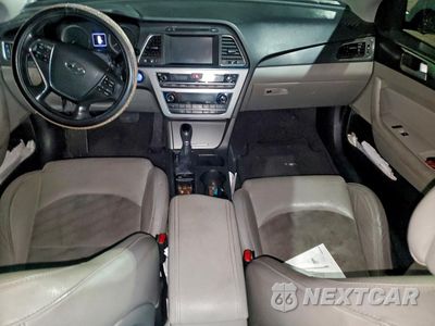Zdjęcie 8 z 12 samochodu: 2016 HYUNDAI SONATA SPORT VIN:5NPE34AF2GH425577 - miniatura