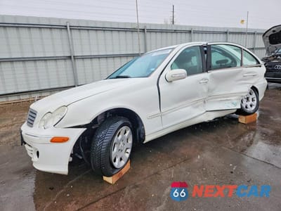 2005 MERCEDES-BENZ C 240 4MATIC WDBRF81J25F644498 - główne zdjęcie licytacji z USA - miniatura