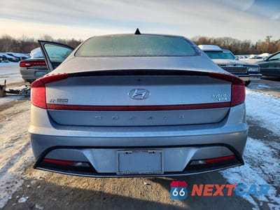 Zdjęcie 6 z 11 samochodu: 2023 HYUNDAI SONATA HYBRID VIN:KMHL24JJ2PA059217 - miniatura