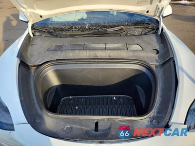 Zdjęcie 11 z 11 samochodu: 2024 TESLA MODEL Y VIN:7SAYGDEE8RA250921 - miniatura