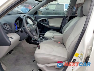 Zdjęcie 7 z 13 samochodu: 2013 TOYOTA RAV4 EV VIN:2T3YL4DV2DW001708 - miniatura