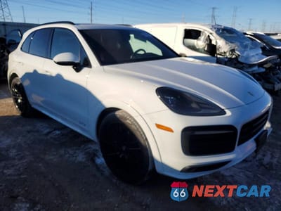 Czwarte zdjęcie samochodu z boku: 2021 PORSCHE CAYENNE GTS VIN:WP1AG2AY7MDA33560 - miniatura