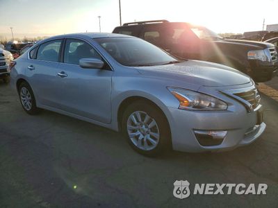 Czwarte zdjęcie samochodu z boku: 2015 NISSAN ALTIMA 2.5 VIN:1N4AL3AP3FC205656 - miniatura