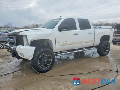 2010 CHEVROLET SILVERADO K1500 LT 3GCRKSE31AG246861 - główne zdjęcie licytacji z USA - miniatura